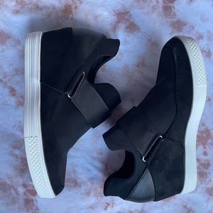 Nicole Miller Centrie NM Black Wedge Sneaker 9.5